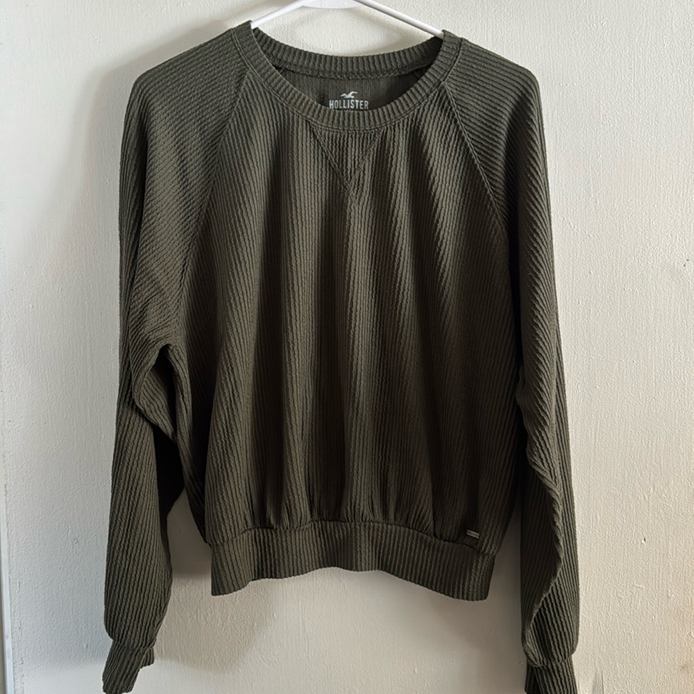 Hollister sweater